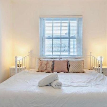 Stunning 2 Bedroom Flat Camden London Bagian luar foto